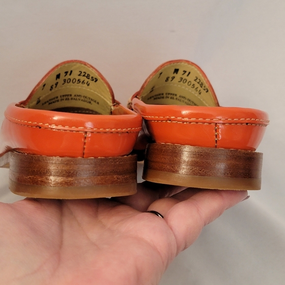 G.H. Bass & Co. Weejuns Wynn Poppy Penny Loafers Size 7M - Picture 8 of 9